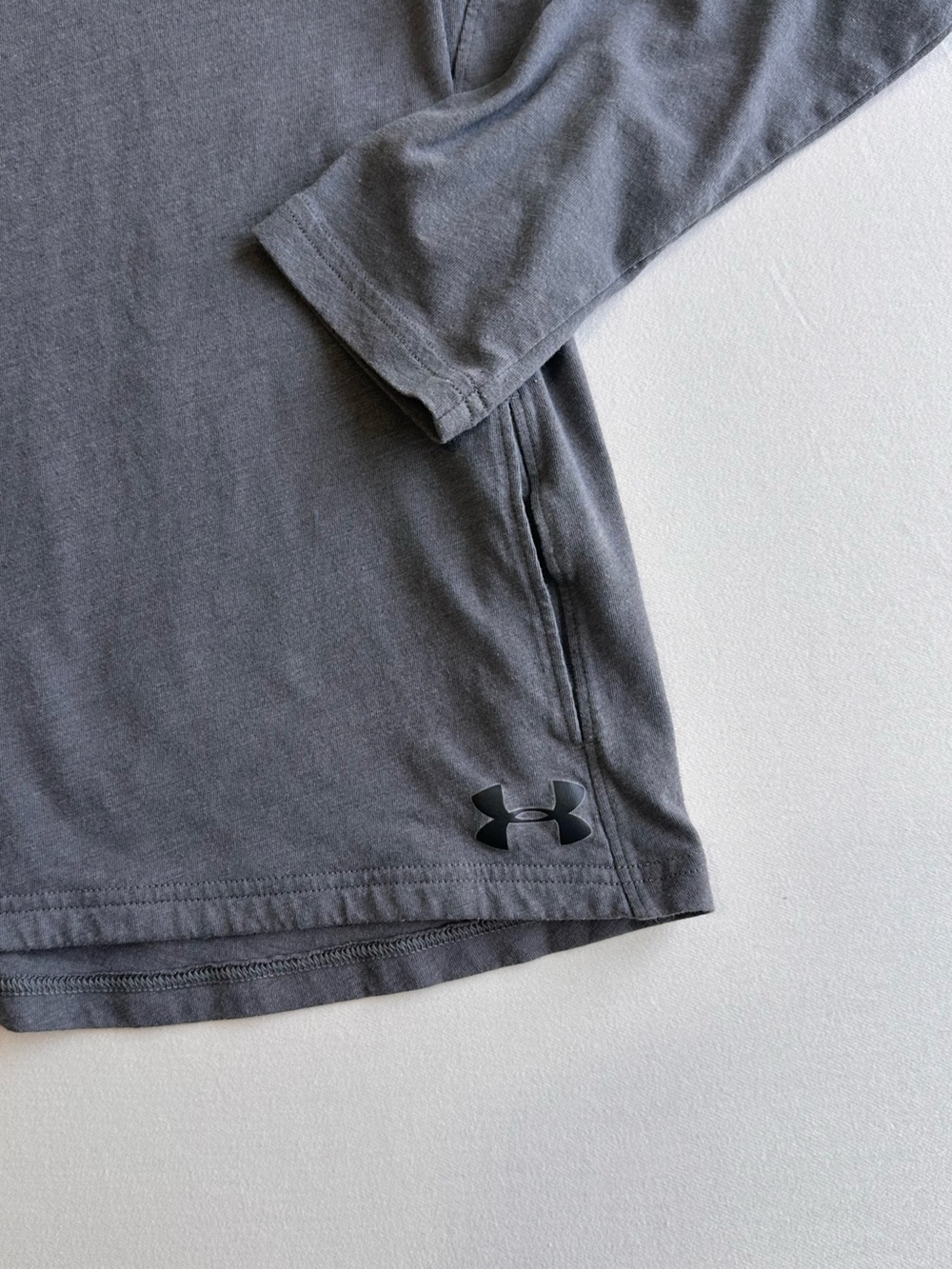 Women’s Under Armour T-Shirt Hoodie - Picture 3 of 5